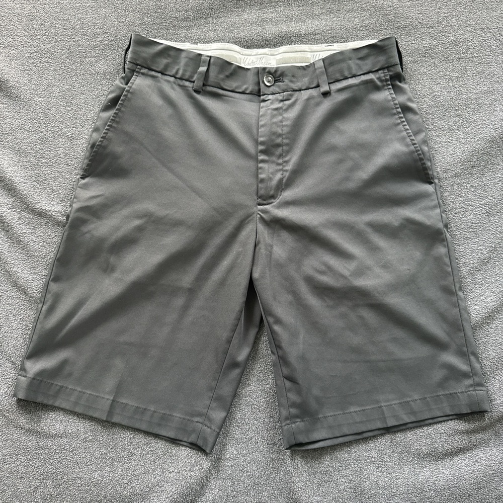 Walter Hagen Black Flat Front Shorts